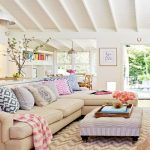 What Living Room Decor Creates A Welcoming Atmosphere